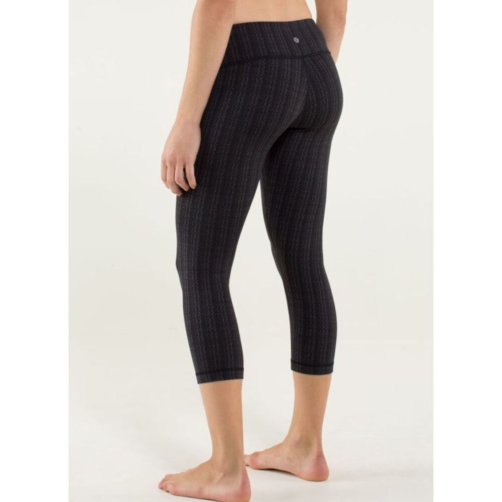 Lululemon Wunder Under Crops 21”